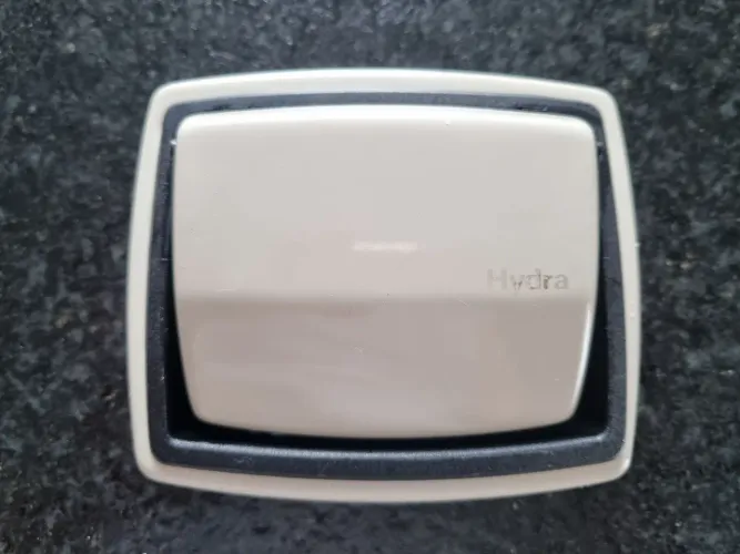 Acabamento válvula Hydra bege