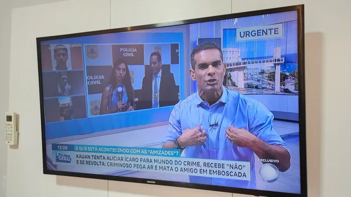 Tv samsung 43" polegadas