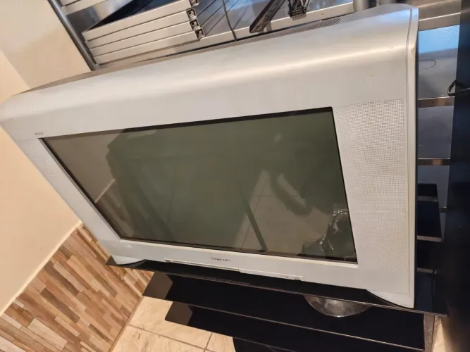 Tv sony crt com hdmi