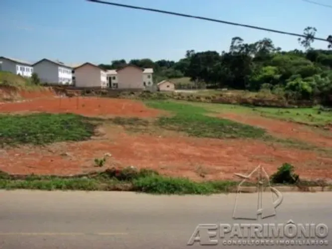 ÁREA,0 Dormitorio(s) bairro Caguaçu
