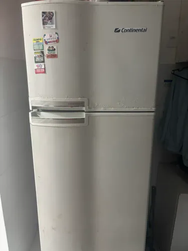 Vende-se geladeira Continental