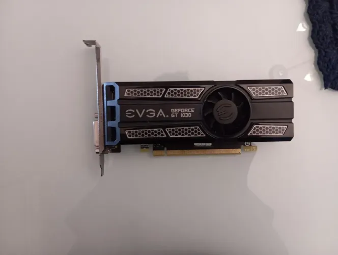 Placa de video ge-force GT 1030