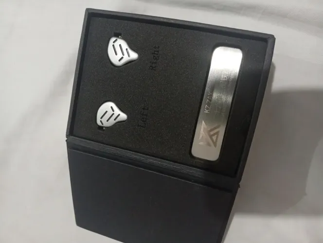 KZ Zax novo