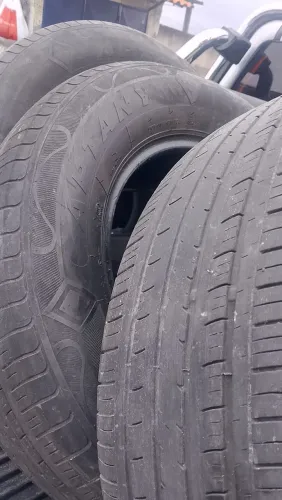Pneu APTANY 265/65. R17 112T. 4 pneus meia vida para caminhonete