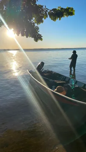 Barco completo , com motor e carretinha