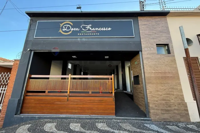Restaurante comercial para locação em Araras-SP
