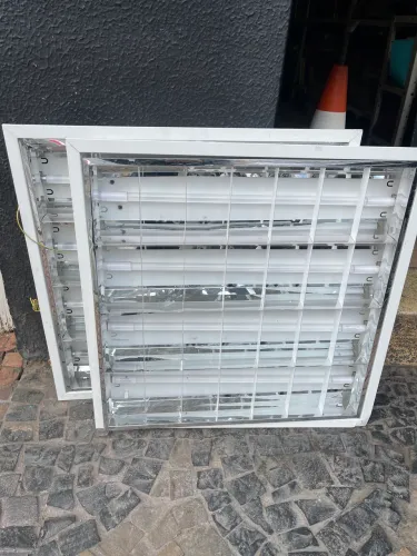2 Luminária calha quadrada comércio embutir com 4 lâmpadas cada