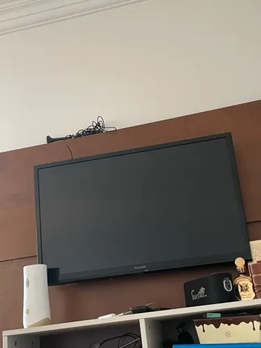 Televisão 32 polegadas NÃO É SMART NÃO
