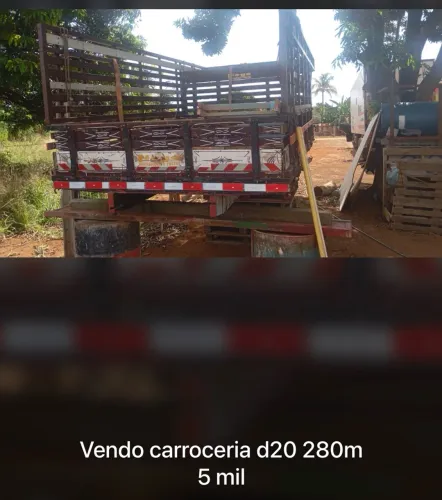 Carroceria 280 d20 VENDO OU TROCO