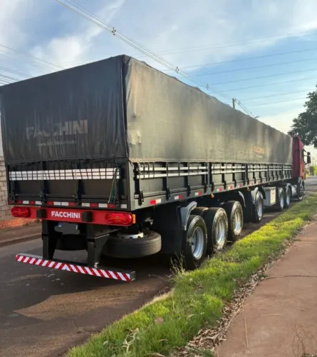 Vendo Carreta Ls quarto Eixo 2023 com pneus,único dono,bem cuidada. Pronta para trabalhar