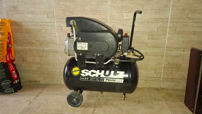 Compressor 25L Schulz - Precisa de Manutenção