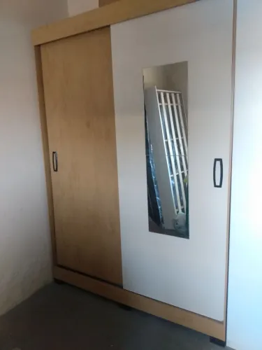 Guarda roupa de casal