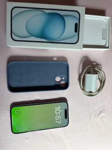 Celular IPhone 15 - 128 Gb semi novo