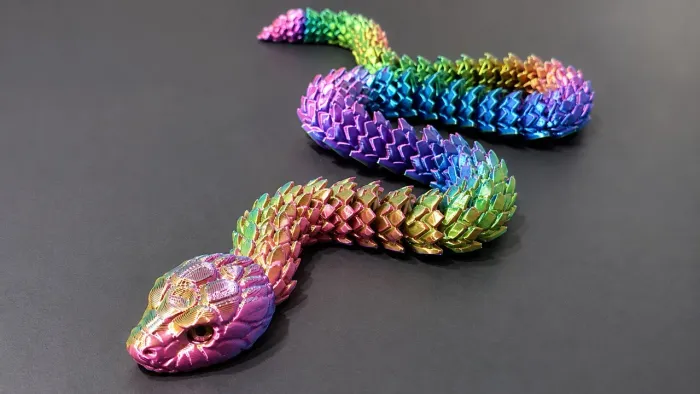 Brinquedo Cobra Coral Silk 3 Cores Realista Decorativa