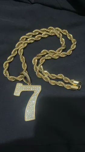 Cordão dourado pingente 7