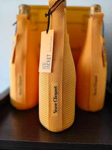 Champagne Veuve clicqot ice jaquet brut