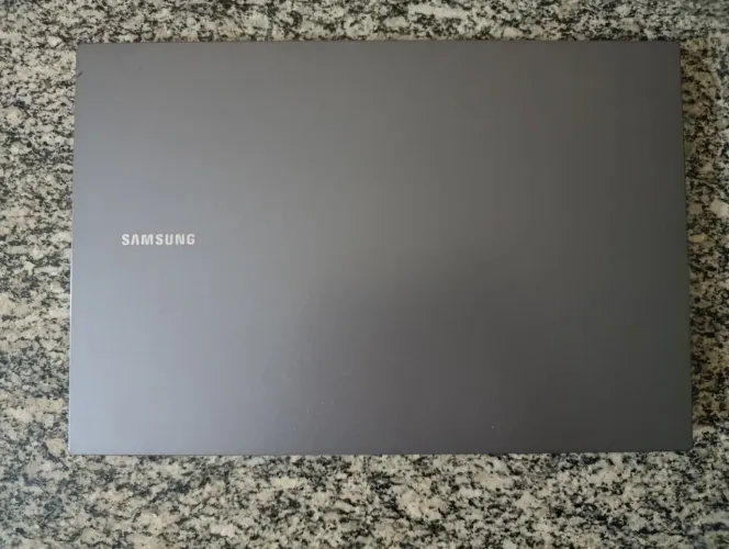 Notebook Samsung Book 4