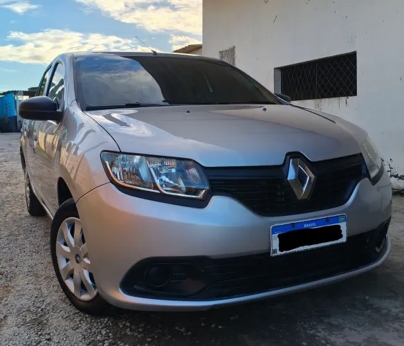 Renault Logan Authentique Hi-flex 1.0 16V 4P 2014