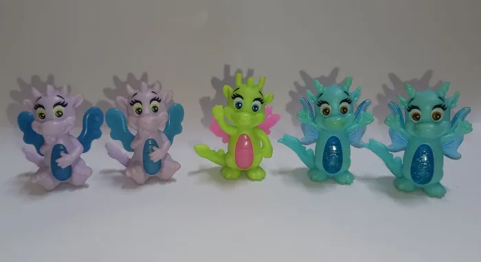 5 dragões da coleção Kinder Ovo 2017