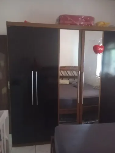 Guarda roupa de casal