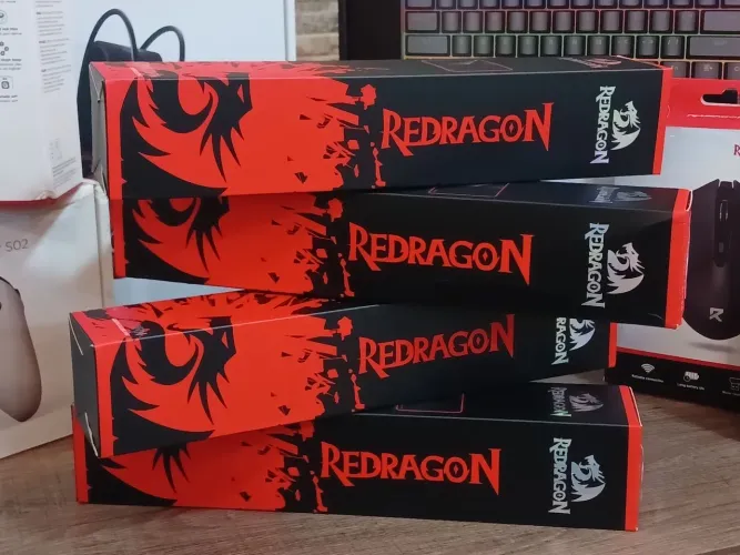 Kit Gamer Redragon Mouse wireless+Mouse pad Redragon Capricorn (Acessório novo Caixa)
