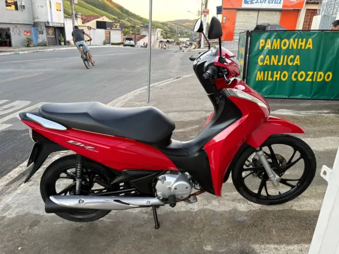Biz 125 ano 2023 novinha !