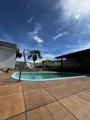 Casa à venda no Bela Vista em Pinheiral com 3 quartos, suíte, piscina e terreno de 482 m²