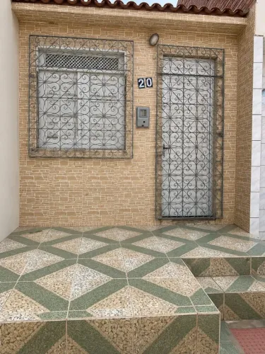 Vende-se casa já mobiliada ou sem, casa localizada no bairro industrial industrial,