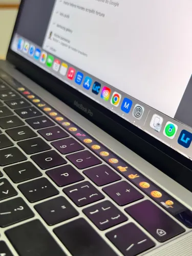 MacBook Pro Touch Bar 2019