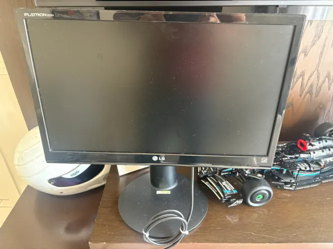 Monitor LG Flatron 22 polegadas- E2241