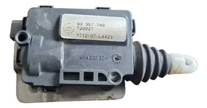 Atuador Liberação Tampa Traseira Astra 2001 A 2005