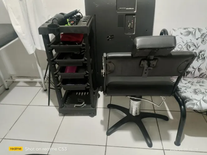 Vende-se materiais para salão