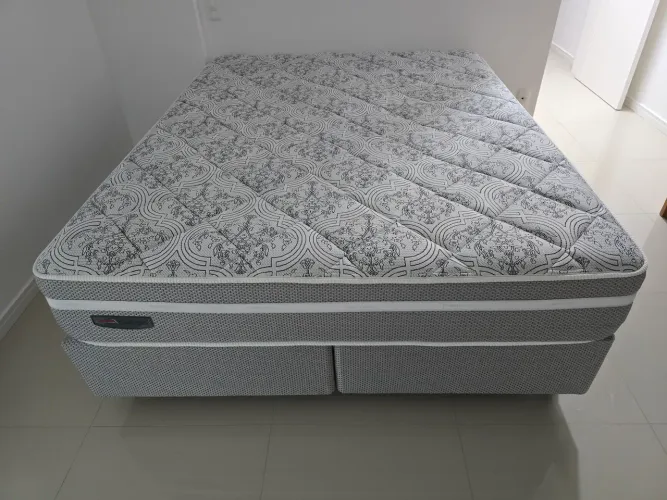 Cama Queen
