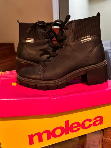 Bota preta moleca-tam 35