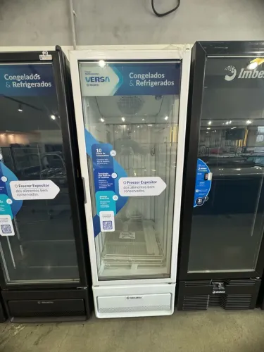 Freezer vertical Frost free 581 litros Branco