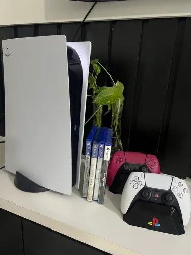 PlayStation 5 Completo + 2 Controles DualSense + 4 Jogos 
