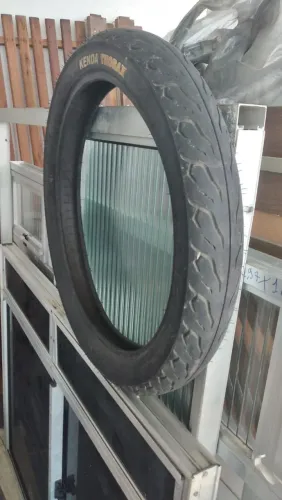 Pneu de moto