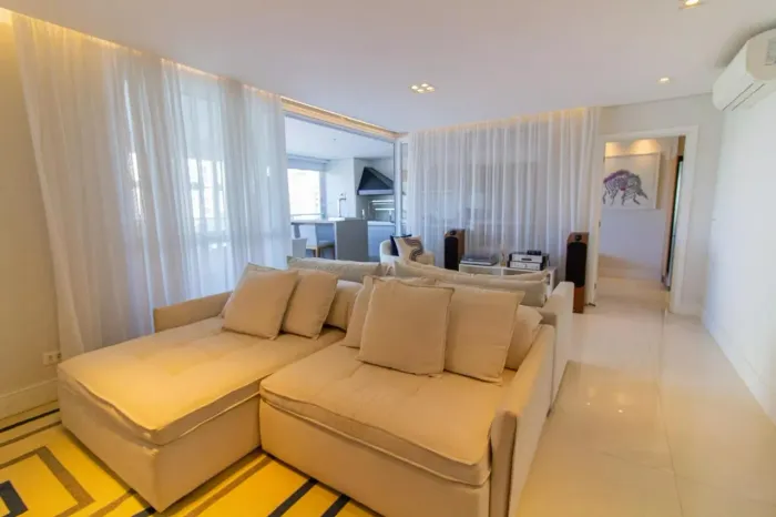 APARTAMENTO À VENDA NA VILA ROMANA - 3 DORMITÓRIOS, 3 SUÍTES, 3 VAGAS DE GARAGEM.