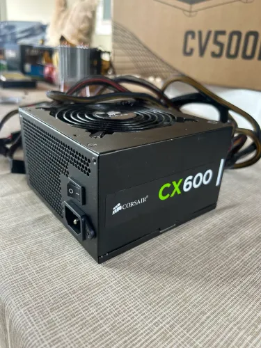 Fonte Corsair CX600 600W Reais - Ótimo Estado