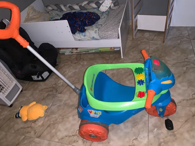 Carrinho de Passeio e Triciclo Bandeirante Velo Baby 