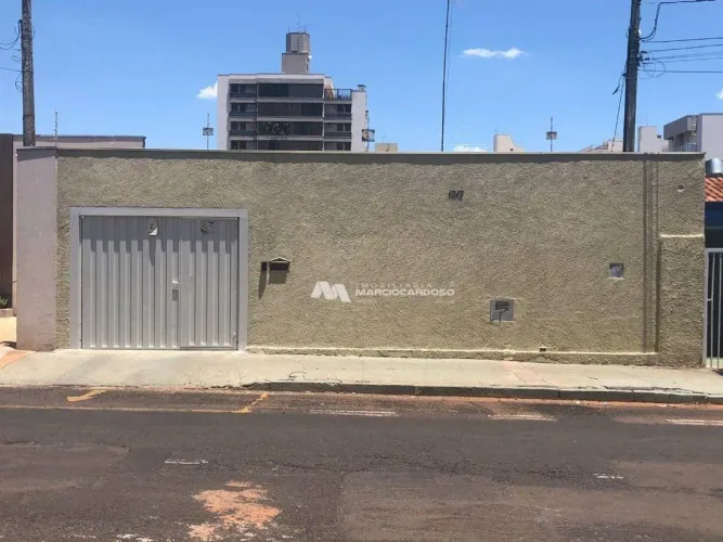 Casa com 3 dormitórios à venda, 189 m² por R$ 700.000,00 - Vila Diva - São José do Rio Pre