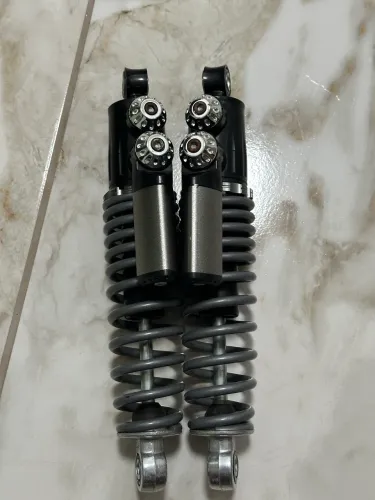 Vendo par de amortecedor traseiro scooter elétrica!!