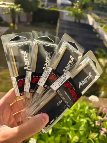 (LACRADA) Memória Ram 32GB (2x16GB) 5600Mhz DDR5 Kingston Fury