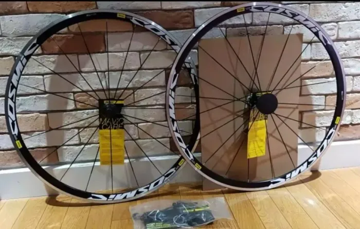 Rodas Mavic Cosmic Elite -  Bicicletas de Estrada, 700c - liga de alumínio e freios V 