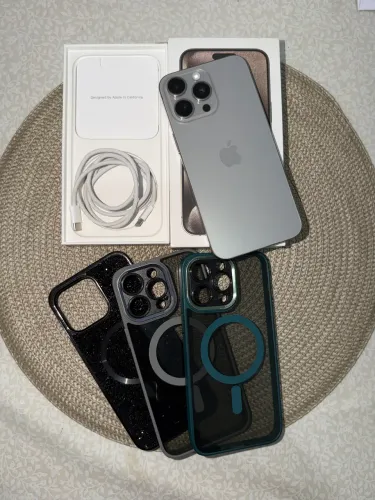 iPhone 15 Pro Max 256GB Natural Titanium
