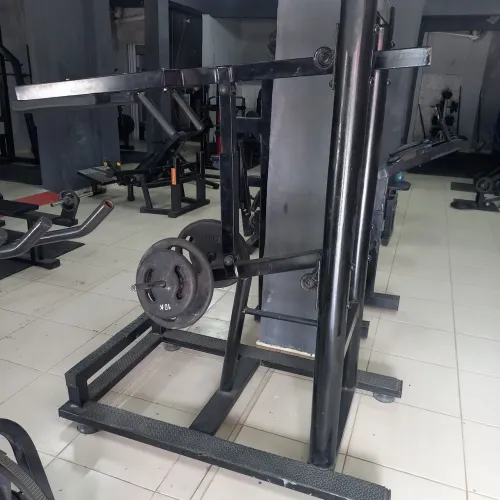 Panturrilha vertical - Academia