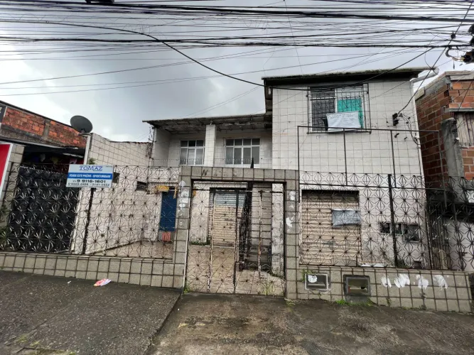 Vendemos Prédio com 3 pavimentos na entrada do Pau Miúdo