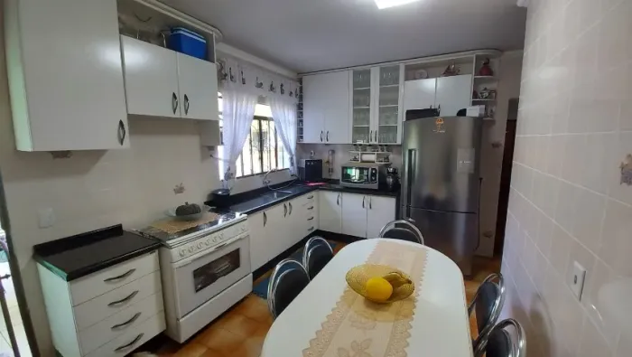 Cozinha completa Todeschini a Venda com Mesa e Cadeiras