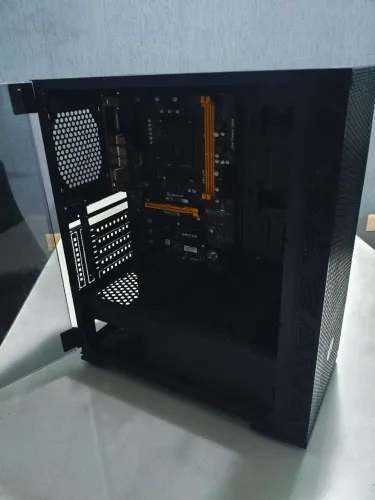 Gabinete husk com tampo de vidro+ placa mae