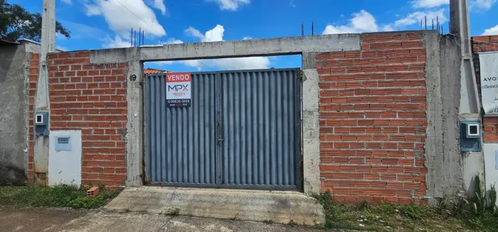Vende-se casa nova em Rio das Pedras-Sp